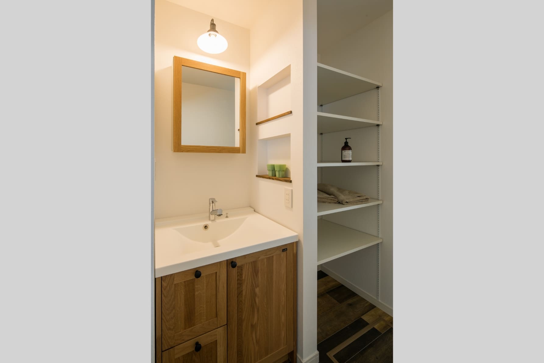 ガレージハウス