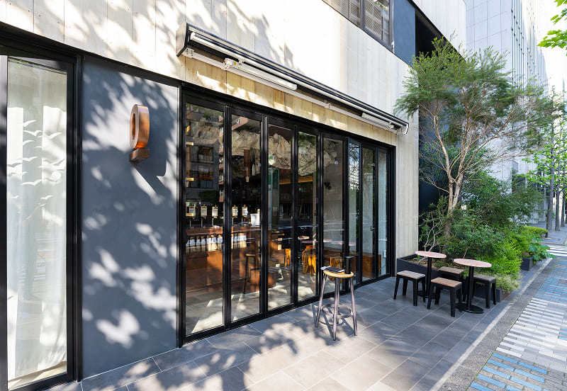 「KASHIWANOHA T-SITE」や「ららぽーと柏の葉」、「流山おおたかの森S・C」などの大型商業施設が近くにあり、買い物や外食を気軽に楽しめる便利なエリア。